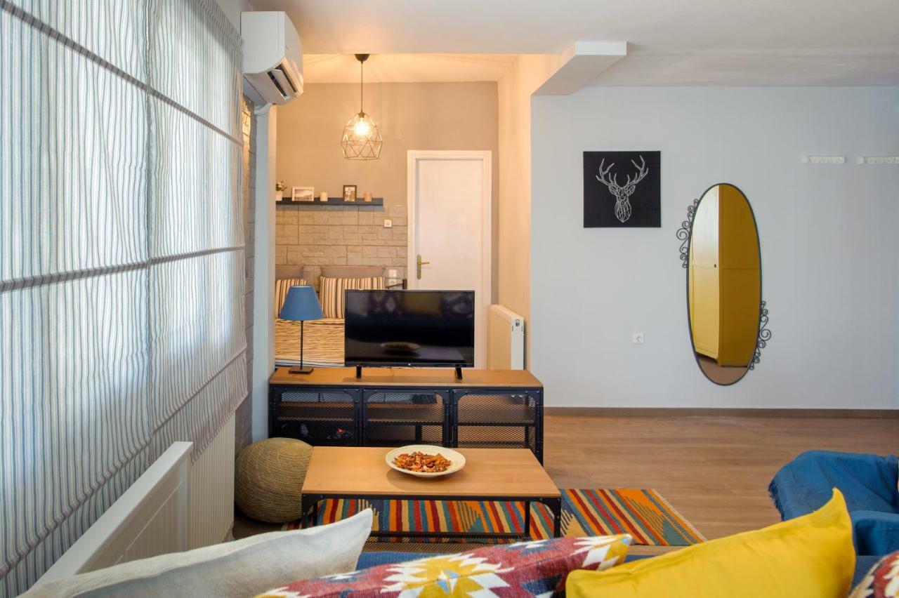 La Casa - Traditionally Elegant Apt 38M2 W Prk Grd يانينة المظهر الخارجي الصورة